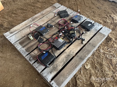 Quantity of (6) Radios