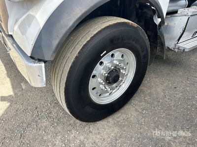 2019 Peterbilt 567 6x4 Tipper Truck