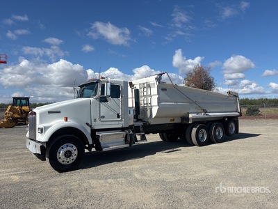 2017 Kenworth W900 6x4 Tipper Truck