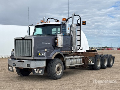 2012 Western Star 4900SA 8x6 Ciągnik siodłowy z kabiną dzienną Tri/A