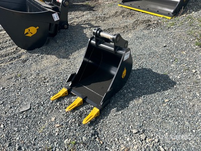 Dynamic Entities 16 in Digging Graafmachine Bak - Fits 40mm Cat 303, 303.5, 304 Case, New Holland, Kobelco SK35 Deere/Hitachi 35D/G