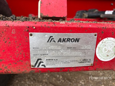 Akron GTT4010 10 ft Getreideeinpacker