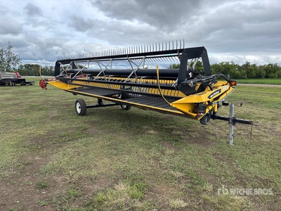 2006 New Holland 94C 25 ft Draper Combine Header