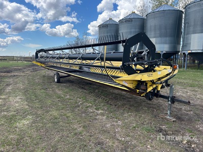 2004 Honey Bee SP36 Combine Header