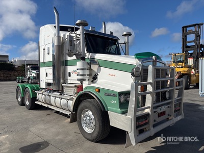 2017 Kenworth T659 6x4 Cabeza Tractora Cabina Dormitorio