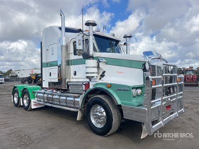 2017 Kenworth T659 6x4 Cabeza Tractora Cabina Dormitorio
