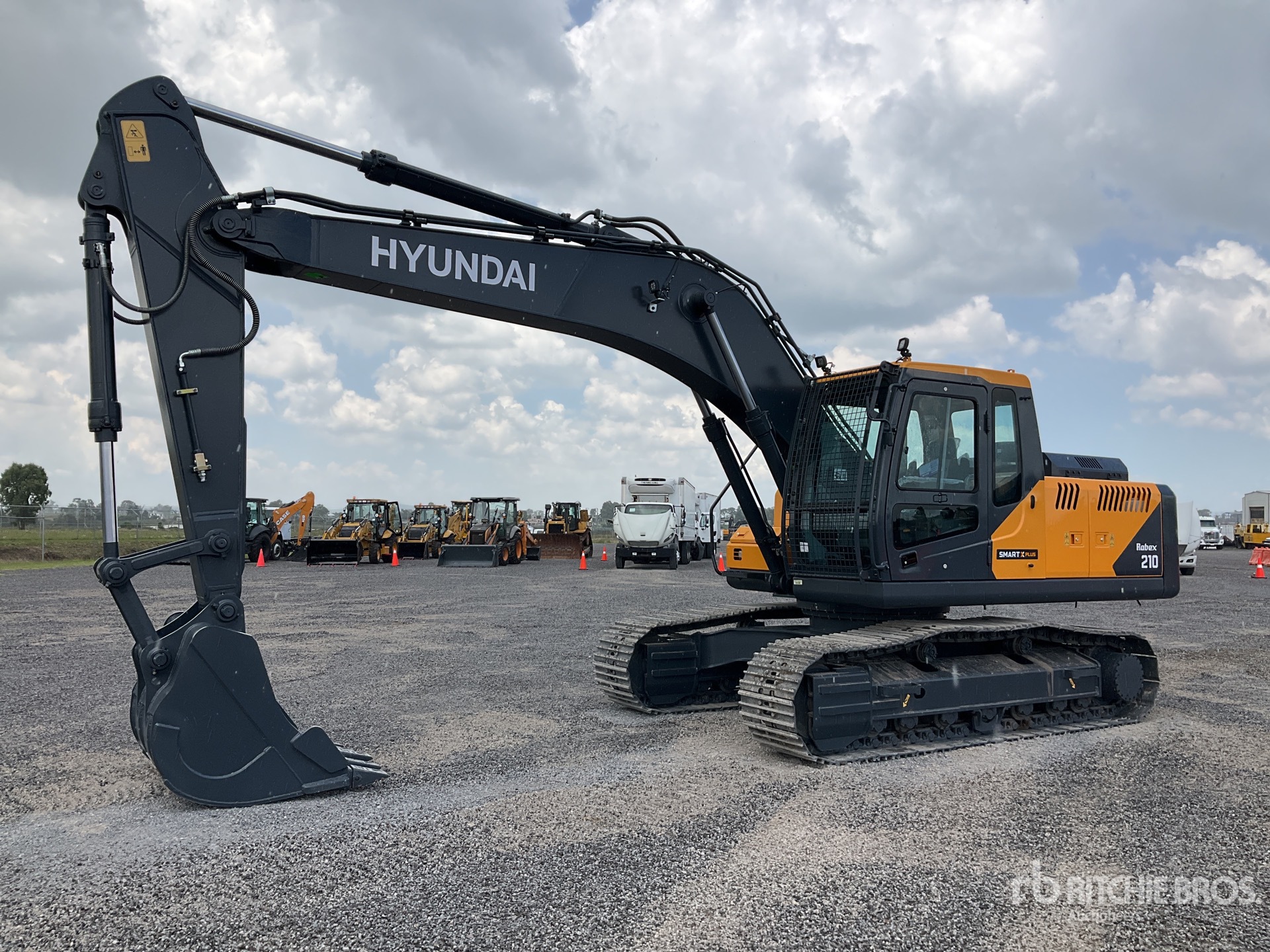 2026 Hyundai R210 Excavadora Hidraulica (Sin Usar) / Tracked Excavator (Unused)