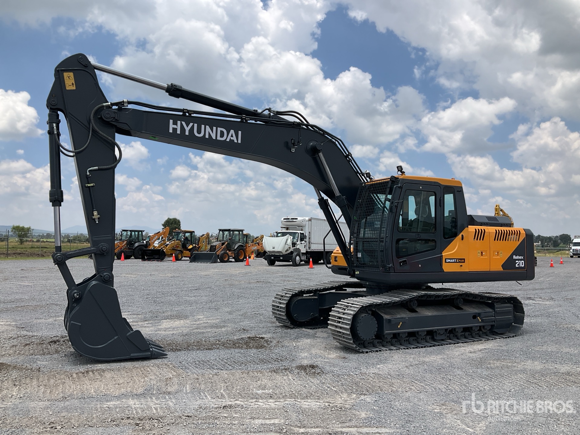 2026 Hyundai R210 Excavadora Hidraulica (Sin Usar) / Tracked Excavator (Unused)