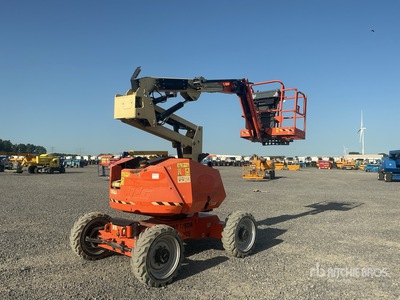2014 JLG 340AJ 4WD Diesel Piattaforma monobraccio articolata