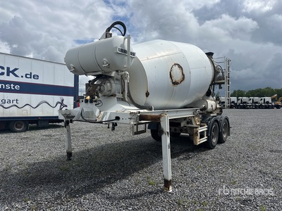 2014 Liebherr 10M3 10 m3 T/A Trailer mounted Remolque hormigonera