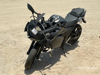 Suzuki オートバイ (Inoperable)