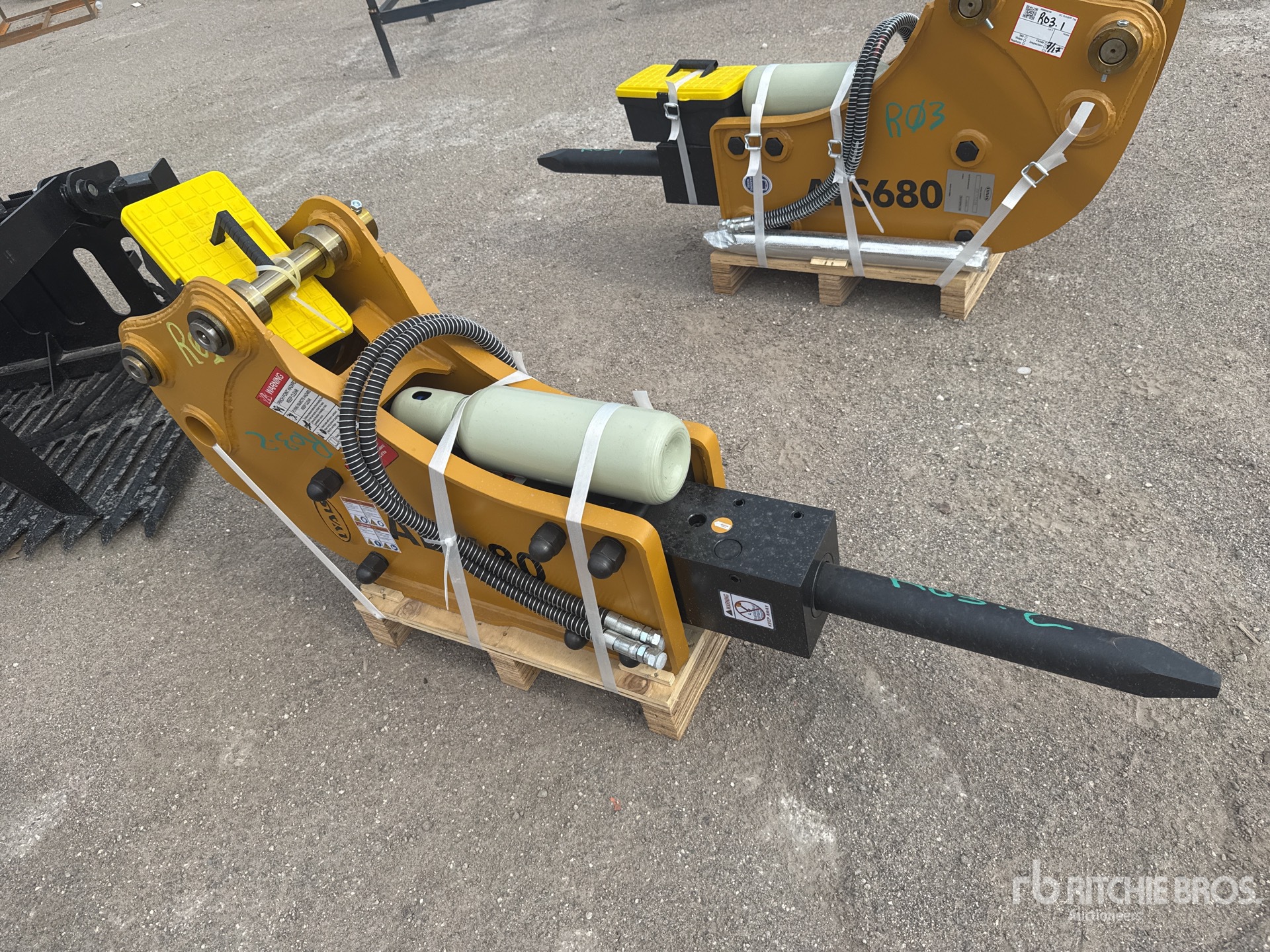 2026 LYALS ALS680 18 in Backhoe Hydraulic Breaker (Unused)