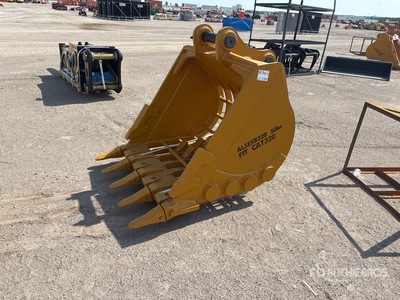 2026 LYALS ALSESB320 65in Excavator Bucket (Unused)