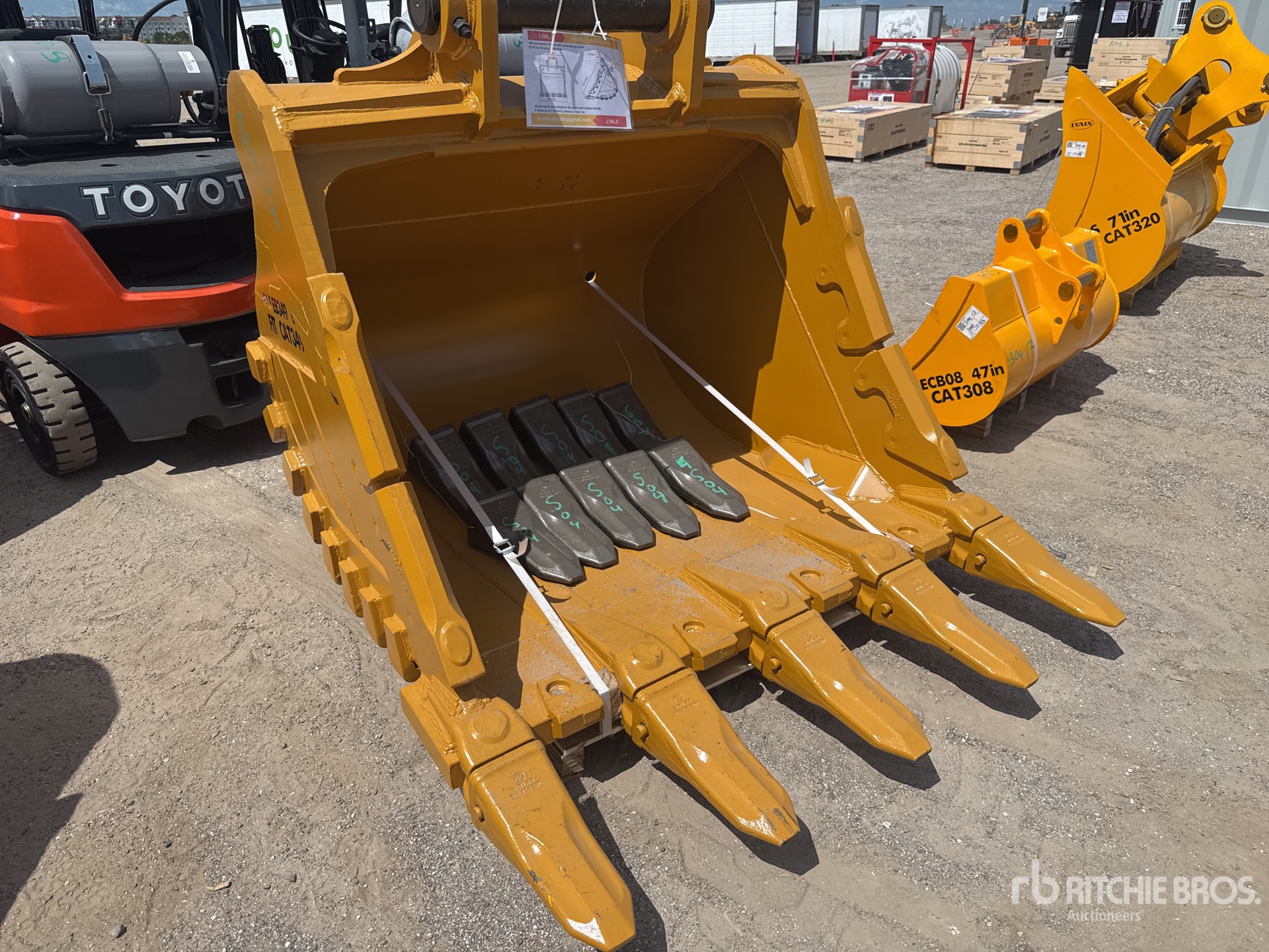 2026 LYALS ALSEB349 65 in Digging Excavator Bucket - Fits Cat 349 (Unused)