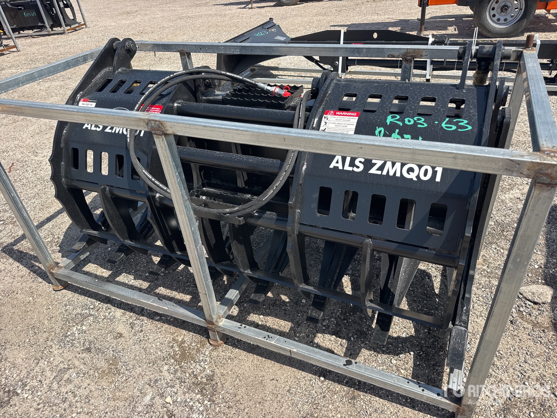 2026 LYALS ZMQ01 71 in Skid Steer Grapple (Unused)