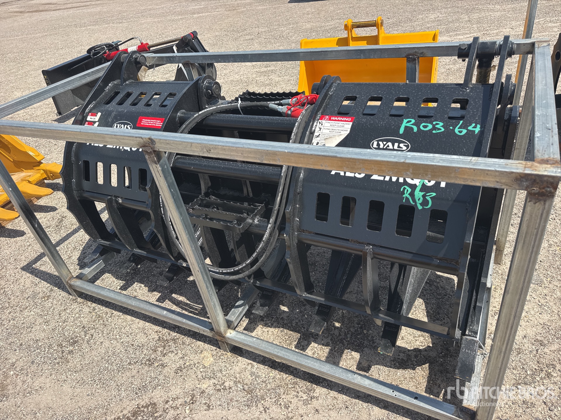 2026 LYALS ZMQ01 71 in Skid Steer Grapple (Unused)