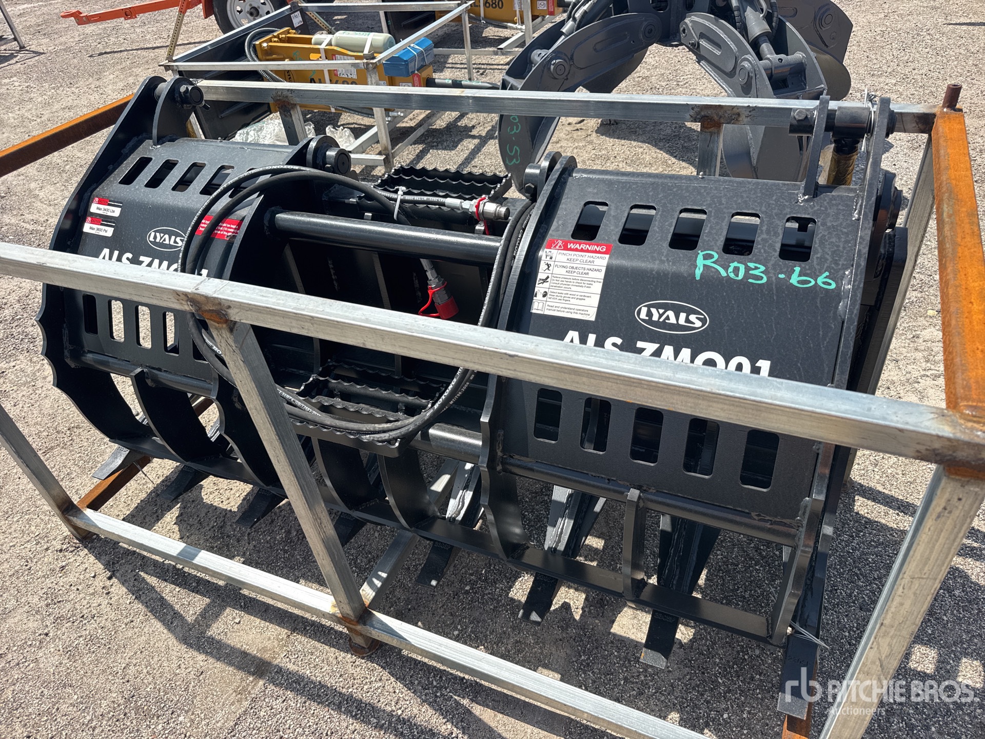 2026 LYALS ZMQ01 71 in Skid Steer Grapple (Unused)