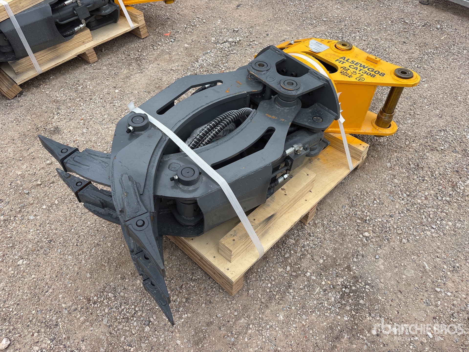 2026 LYALS ALSEWG60 16 in Rotating Excavator Grapple (Unused)