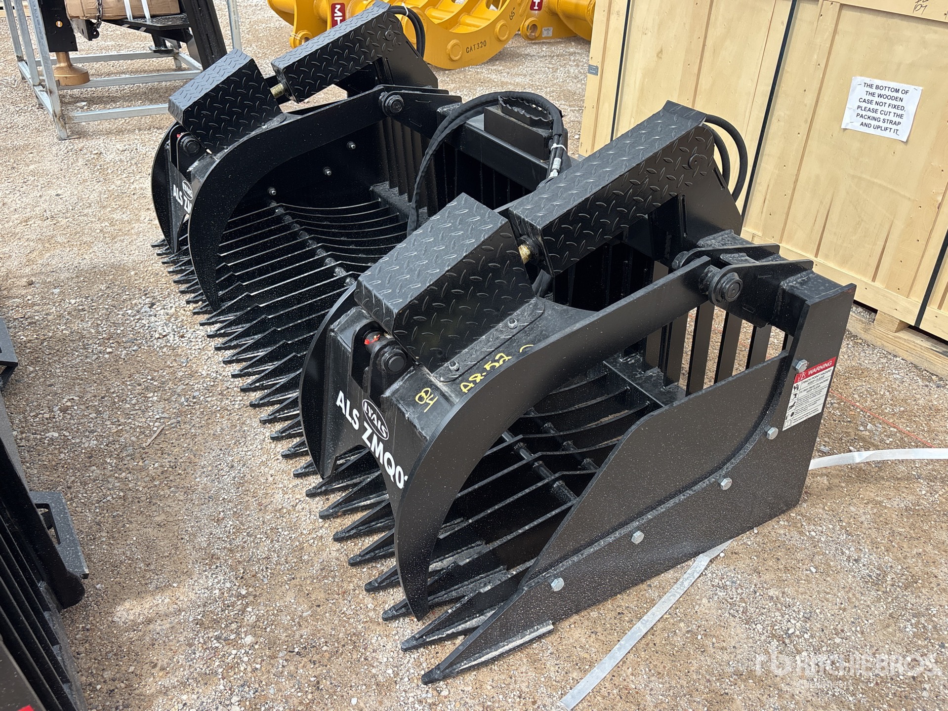 2026 LYALS ZMQ03 84 in Rock Skid Steer Grapple (Unused)
