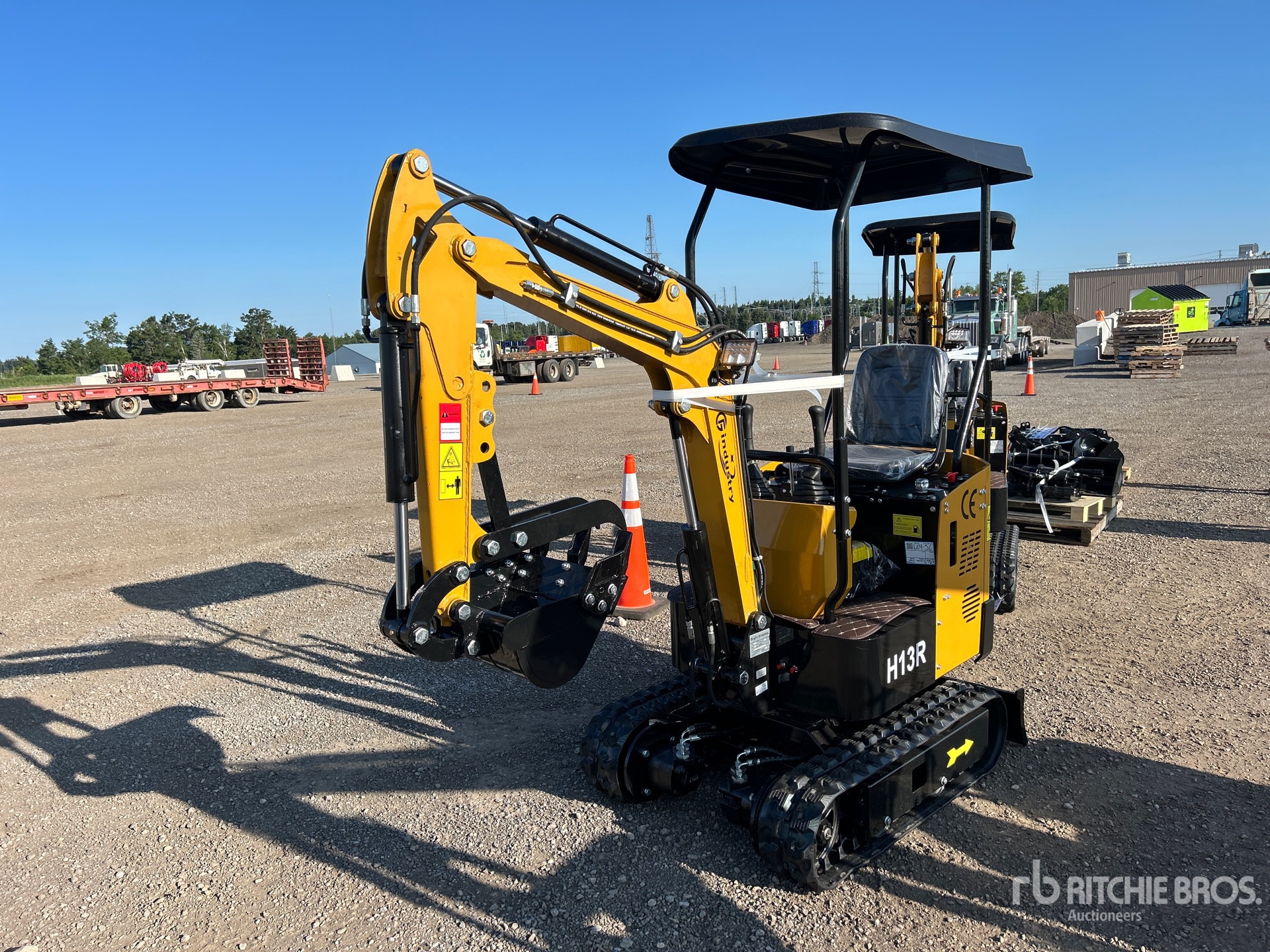 2026 CFG H13R Mini Excavator (Unused)