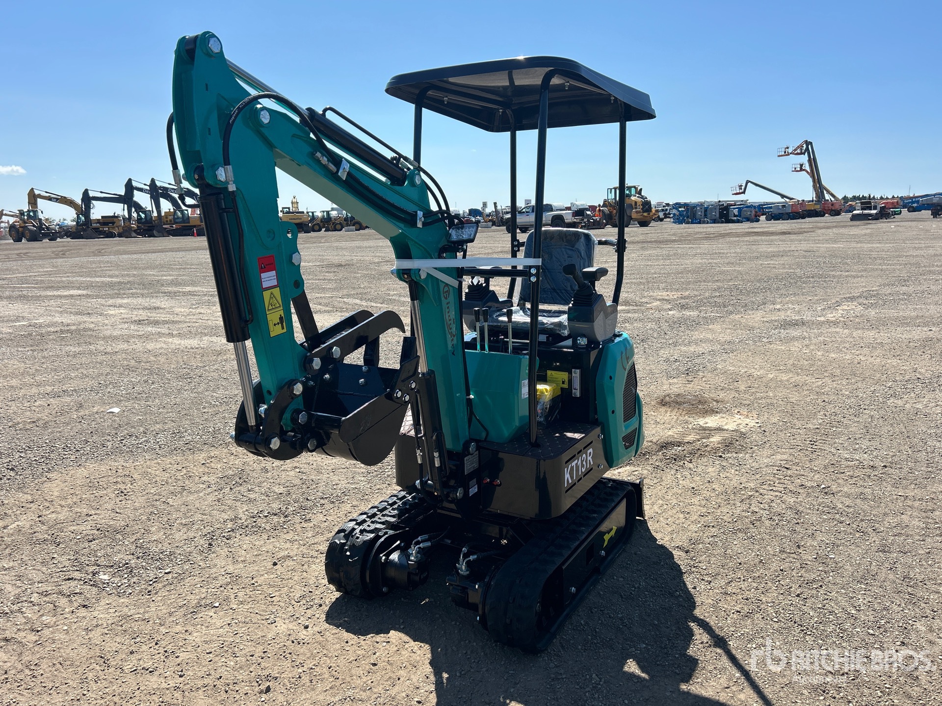 2026 CFG KT13R Mini Excavator (Unused)