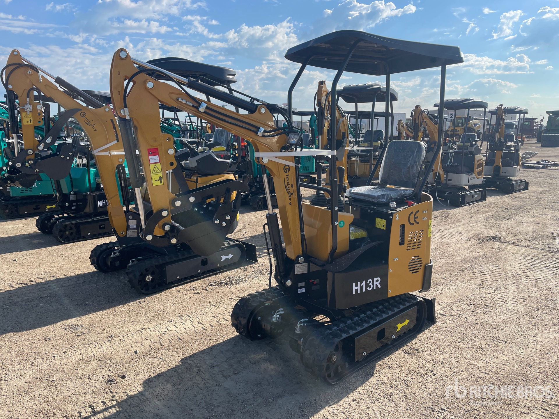 2026 CFG H13R Mini Excavator (Unused)