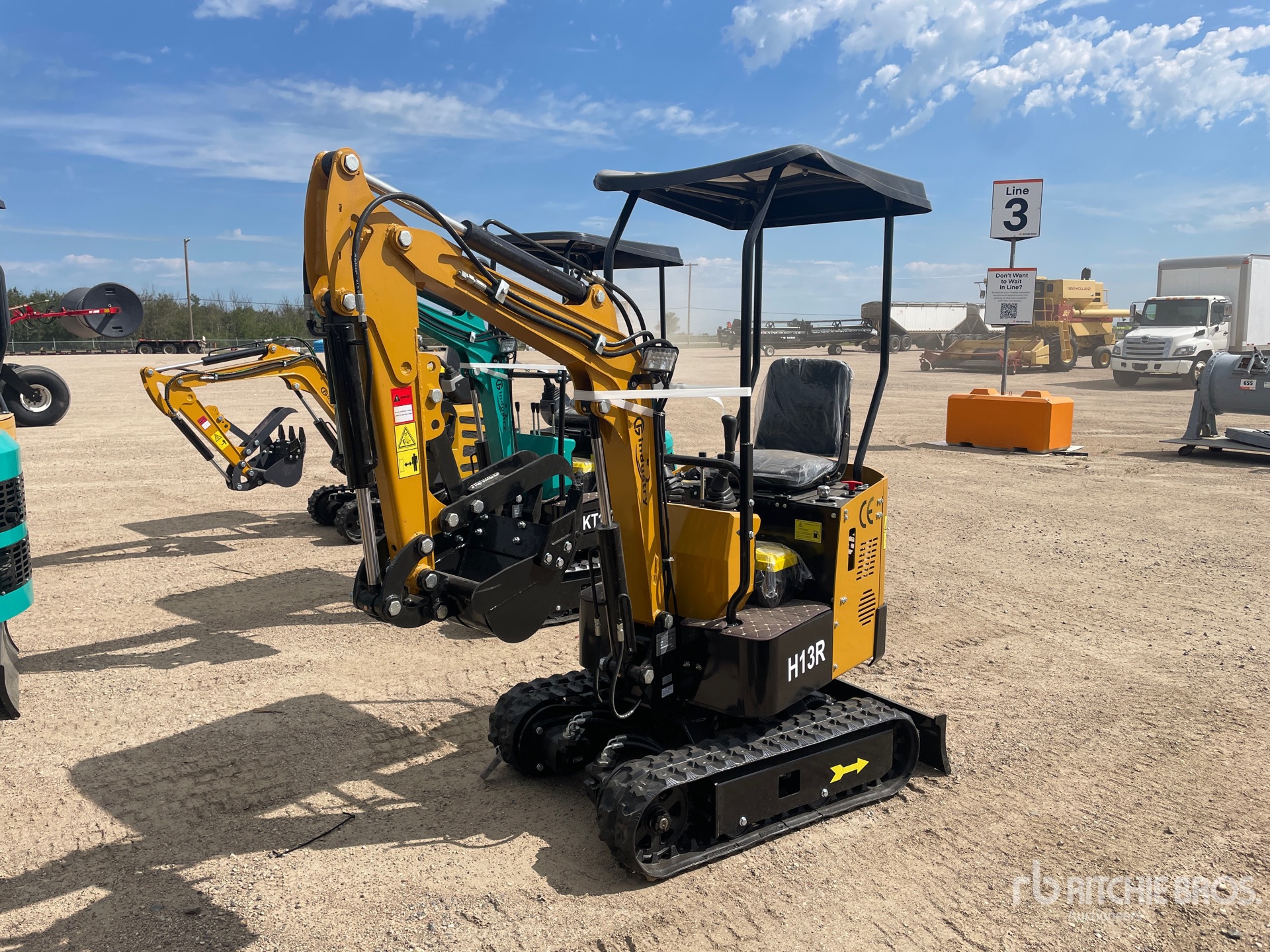 2026 CFG H13R Mini Excavator (Unused)