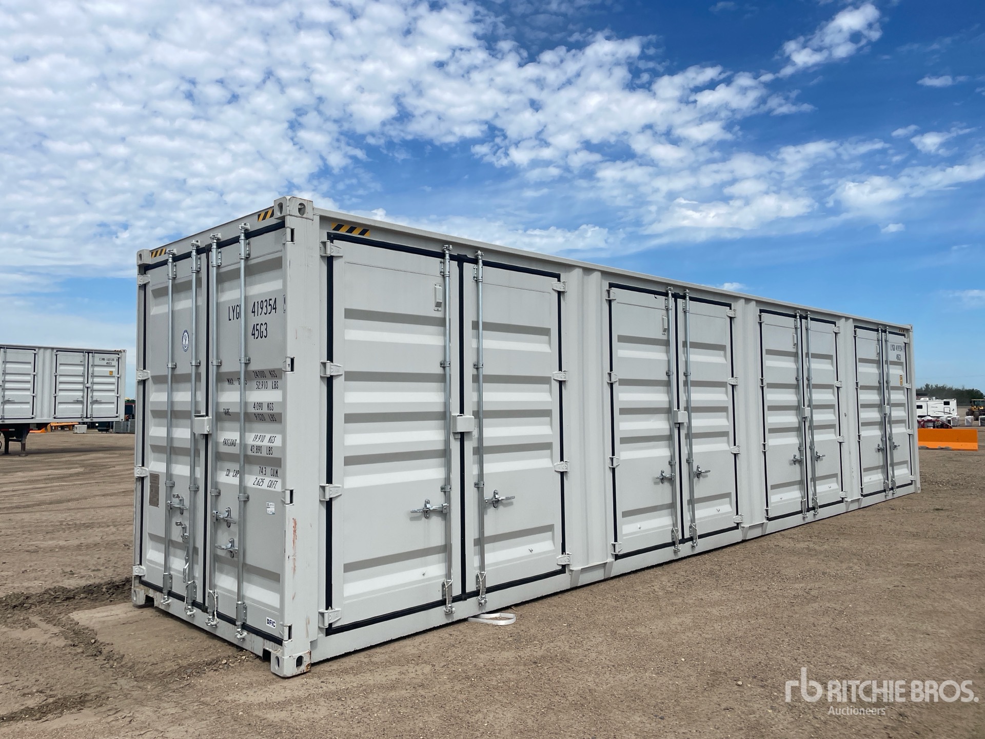 2026 40 ft High Cube Multi-Door Storage Container