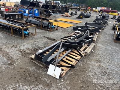 Quantity of (8) 2026 Mower King SA 48 in スキッドステア用フォーク (Unused)