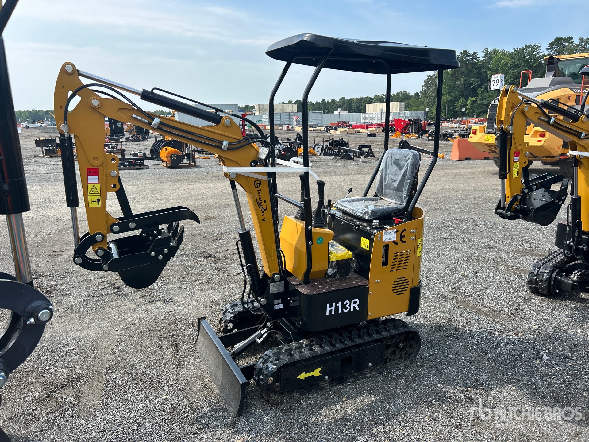 2026 CFG H13R Mini Excavator (Unused)