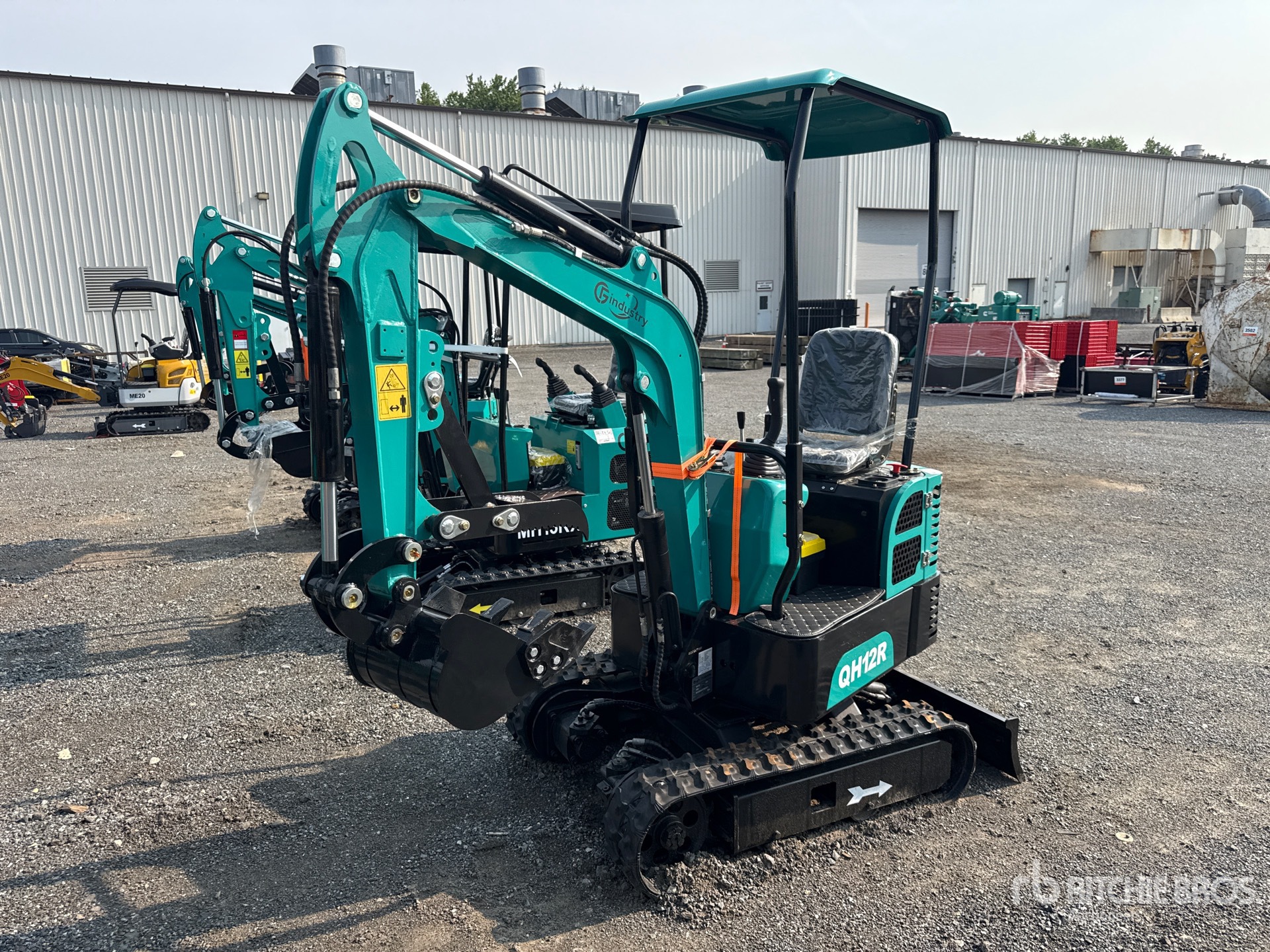 2026 CFG QH12R Mini Excavator (Unused)