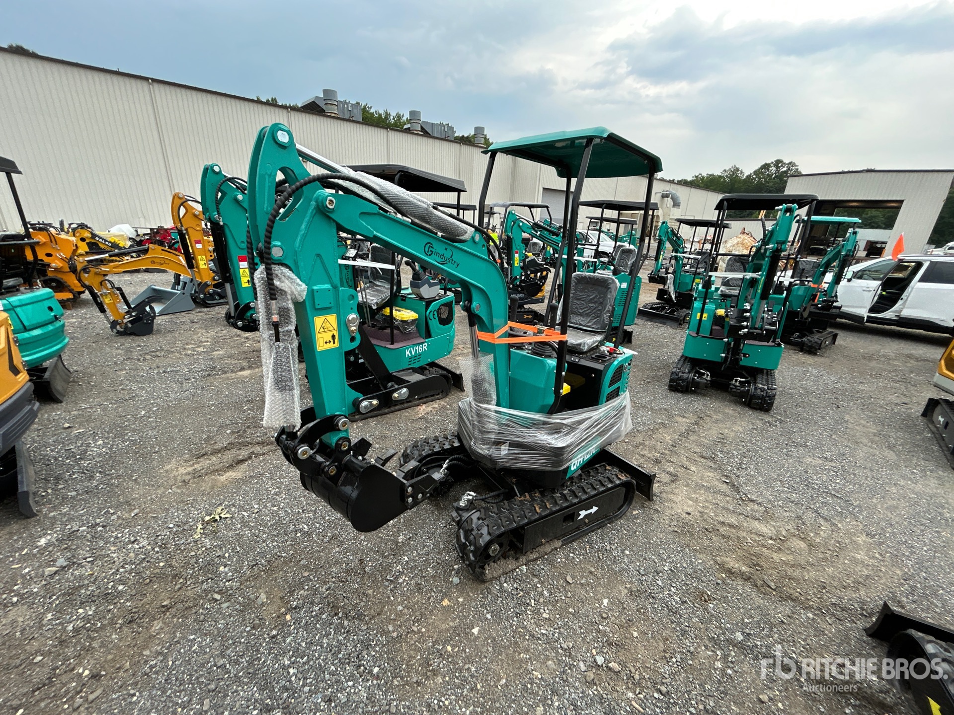 2026 CFG QH12R Mini Excavator (Unused)