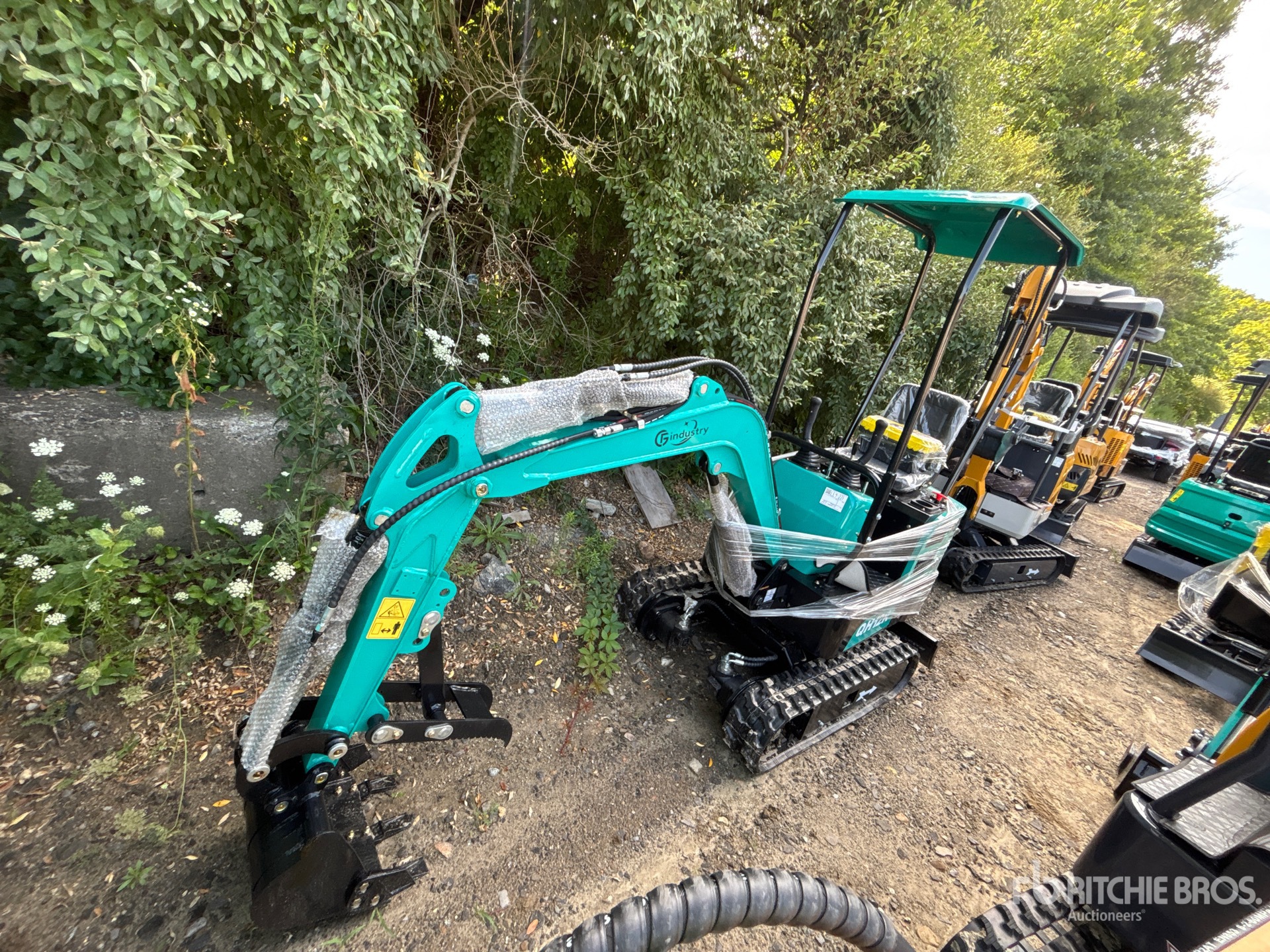 2026 CFG QH12R Mini Excavator (Unused)