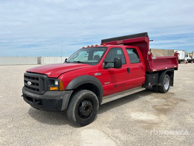2005 Ford F-450 4x2 Crew Cab Wywrotka