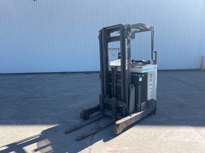 2015 Uniccarriers UND140DTFVRC480 1400 kg Chariot A Mat Retractable Électrique شاحنة رفع كهربائية (Inoperable)