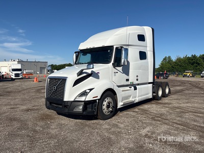 2020 Volvo VNL760 6x4 Cabeza Tractora Cabina Dormitorio