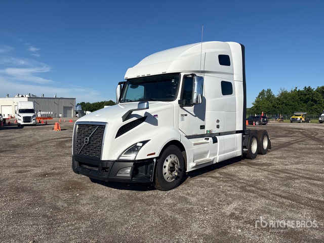 2020 Volvo VNL760 6x4 T/A Sleeper Truck Tractor