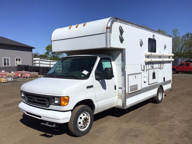 2006 Ford E-450 Econoline Mobile Chemical Labatory