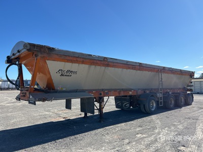2019 J C Trailers 44 ft 6 in Quad/A Live Bottom Trailer