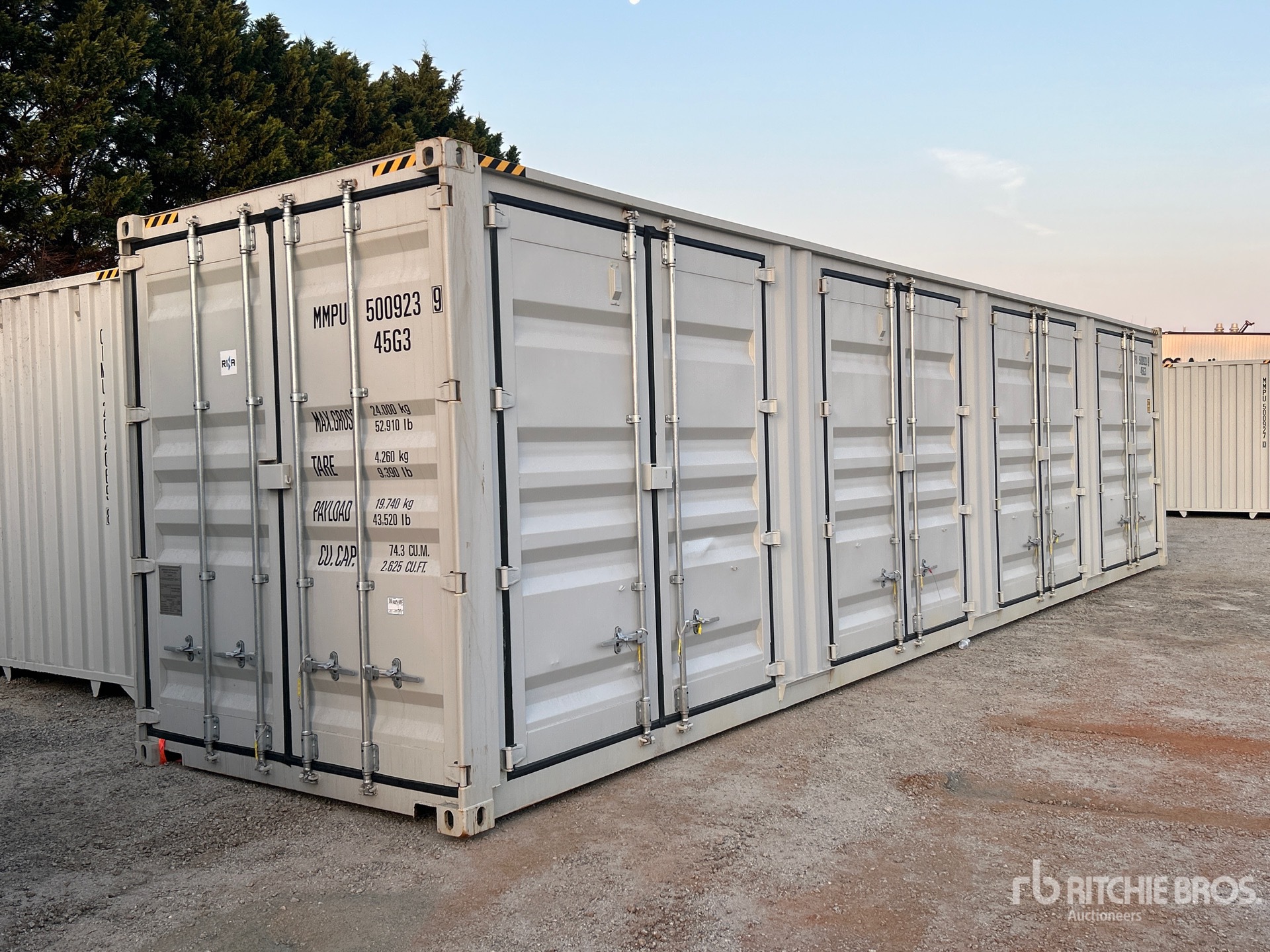 2026 40 ft High Cube Multi-Door Storage Container