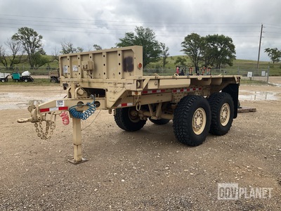 US ARMY Tank Automotive Command M1095 MTV Cargo Trailer