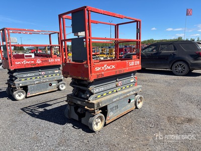 2013 Skyjack SJIII3219 Electric Scissor Lift
