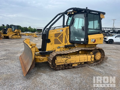 2021 Cat D2 جرافة مجنزرة