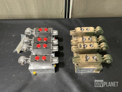 (2) Parker 2CT401 Direct Linear Valves
