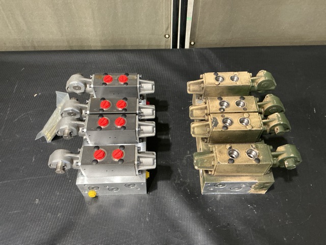 (2) Parker 2CT401 Direct Linear Valves