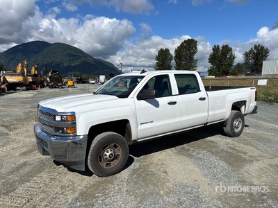 2019 Chevrolet Silverado 2500HD 4x4 Crew Cab Pickup