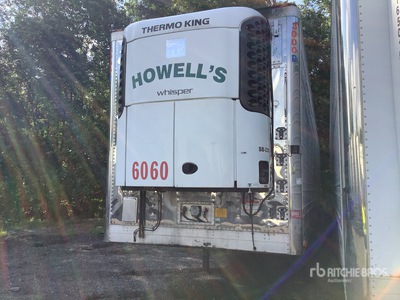 2015 Utility 53 ft x 102 in T/A Curtain Side Refrigerated Trailer