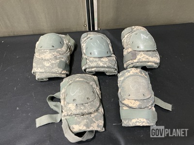 (120) Pairs of Knee Pads