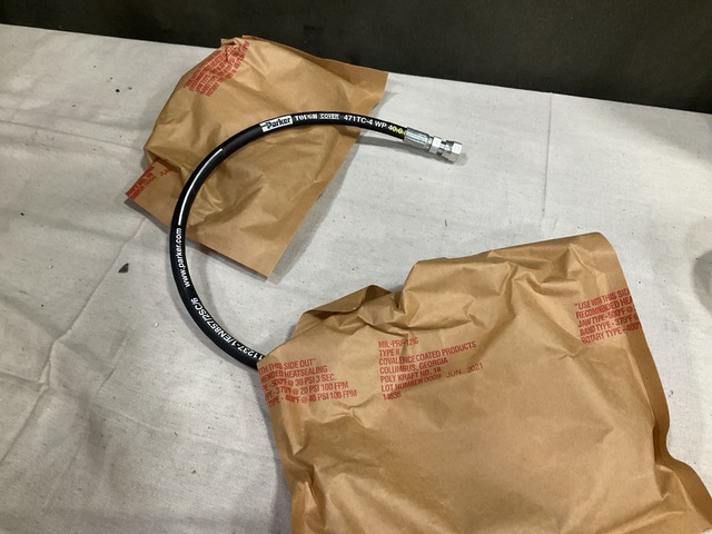 (16) Parker 471TC-4 Hydraulic Hose Assemblies