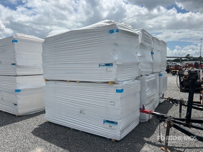 Quantity of (8) Pallets of Polyiso Insulation その他 - 店舗 & 倉庫